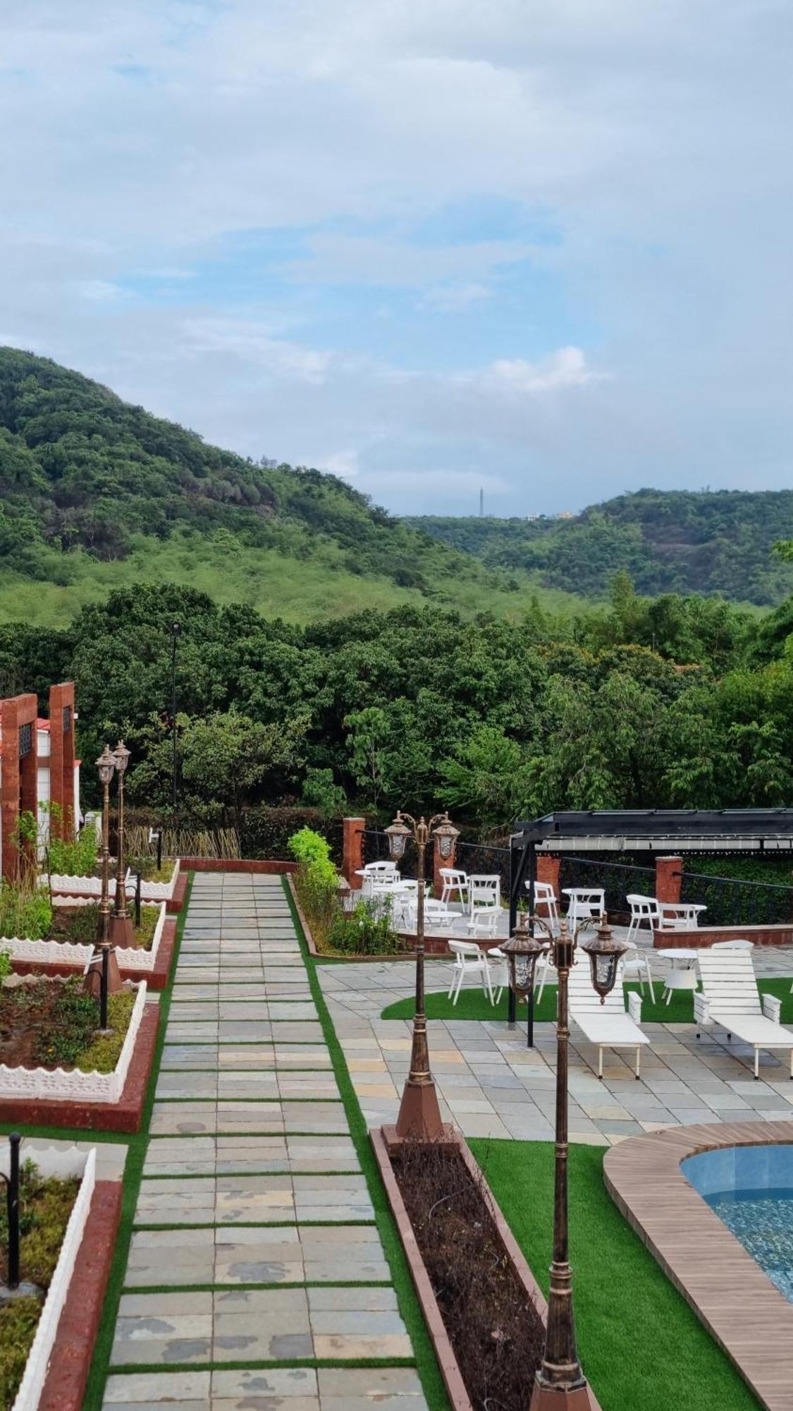 Nostravila Lonavala Exterior foto