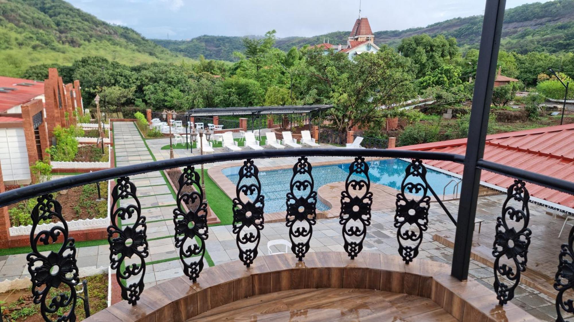 Nostravila Lonavala Exterior foto